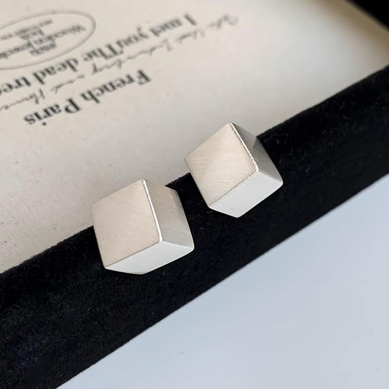 S Silver Needle Three-dimensional Square Brushed Metal Small Square Earrings Simple Design Sense of Moisture Cold Wind Niche Earrings