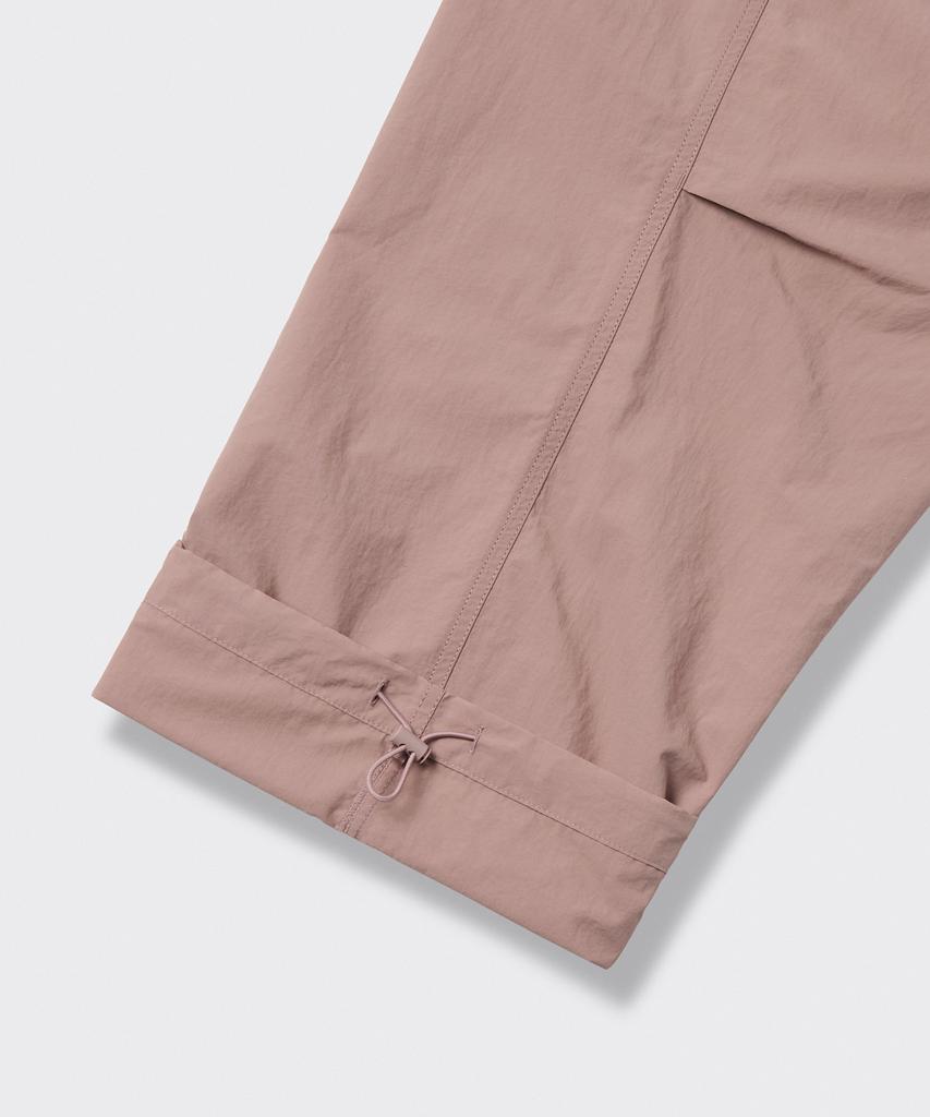 MUSINSA STANDARD Nylon One-Tuck Parachute Cargo Pants [Desert Pink]
