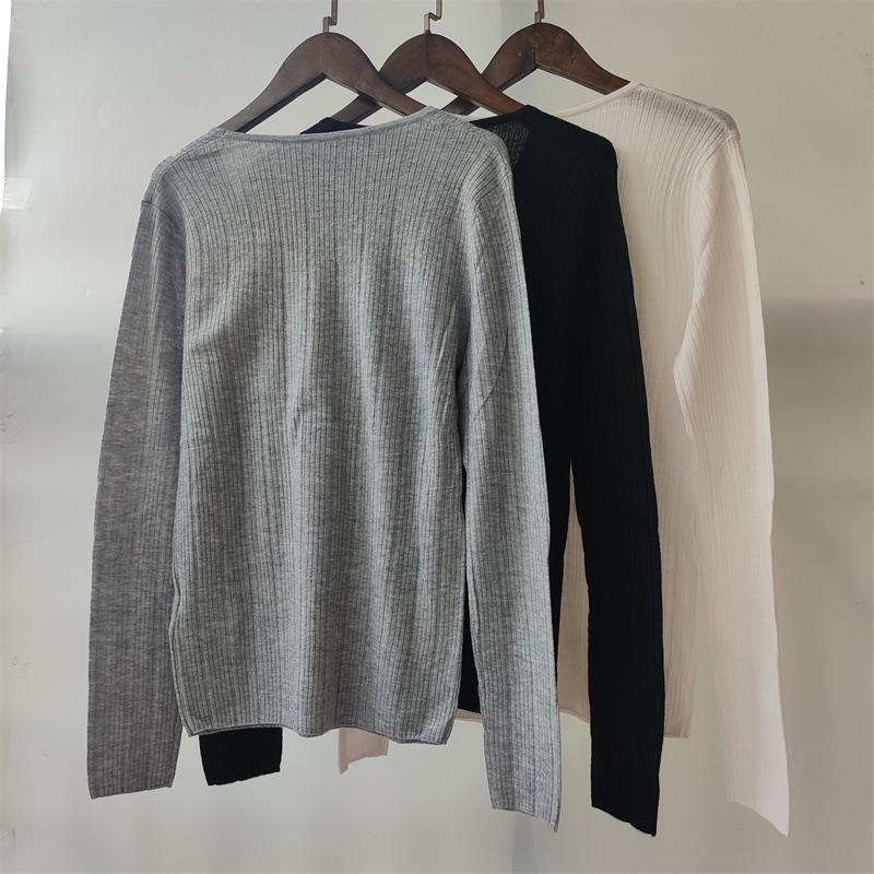 Sleek V-Neck Slim-Fit Wool Cashmere Knitwear - Comfortable, Stretchy, and Flattering Long-Sleeved Top for Women