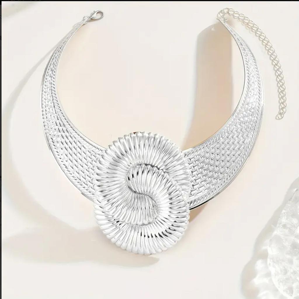 Vintage Geometric Twisted Thread 8 Digital Flower Collar Personality Exaggerated Corrugated Women's Necklace