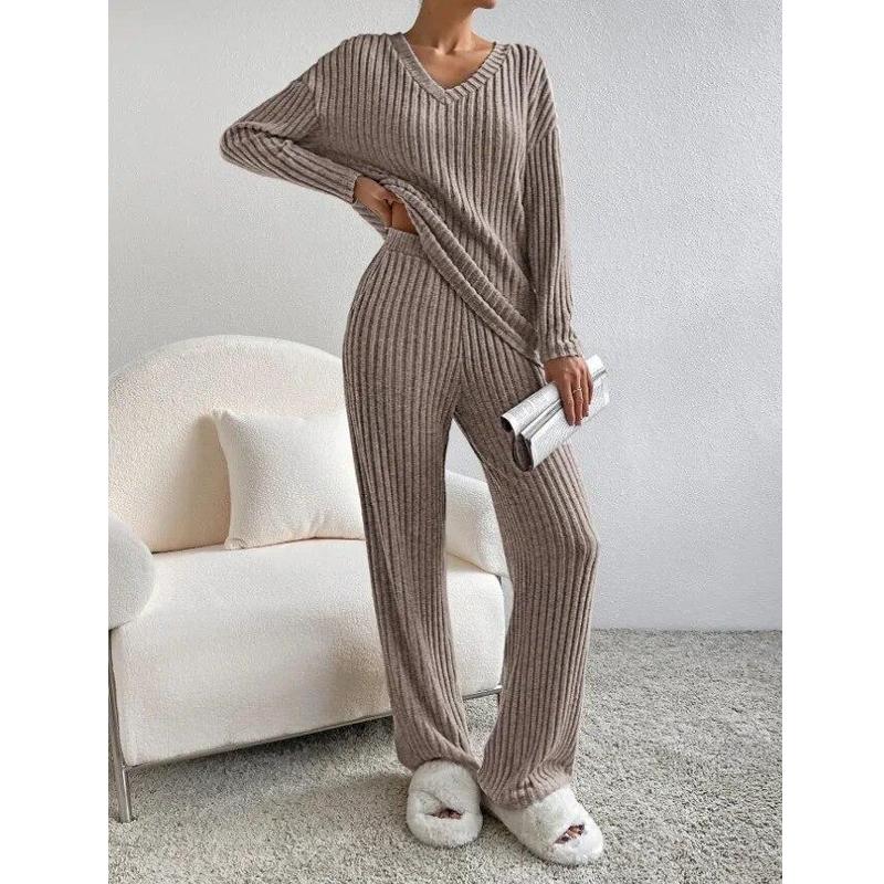 2023 Top con scollo a V e righe in maglia Pantaloni semplici con gamba 2 Set in due pezzi Abiti da donna Abiti larghi moda casual 30515