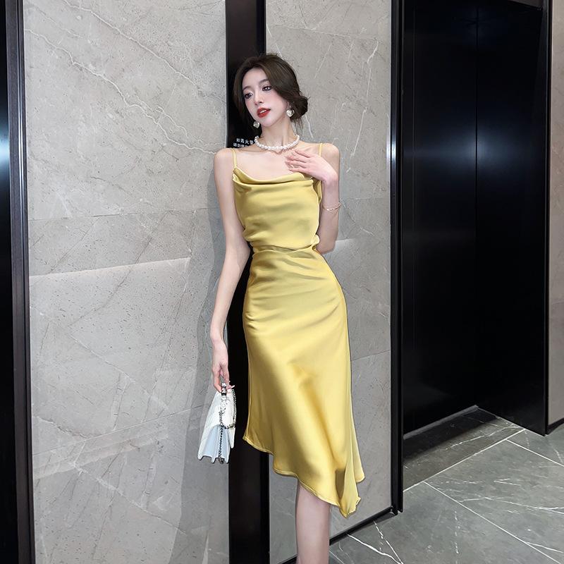 

Платье для похудения во французском стиле с поясом и подтяжками на лето L