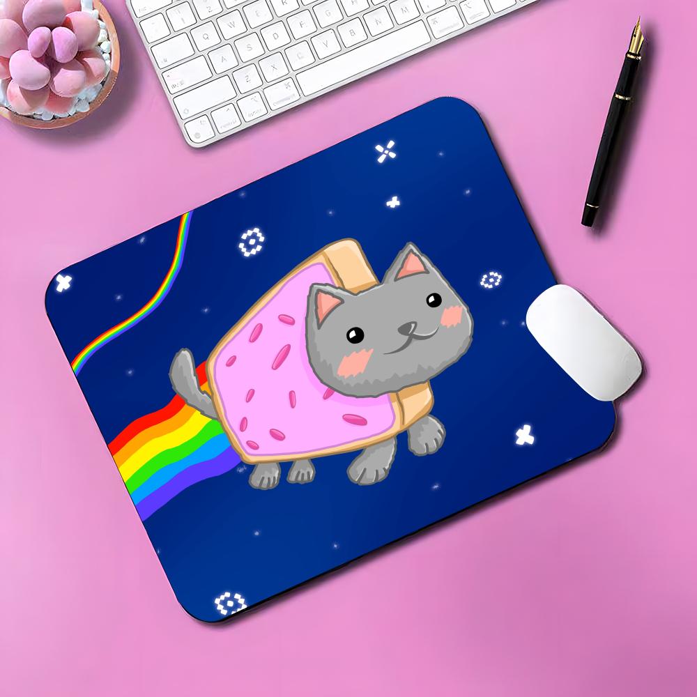 Big Nyan Cat Mouse Pad Gaming Mouse Pad Small Mousepad For PC Gamer Desktop Decoration Office Mouse Mat