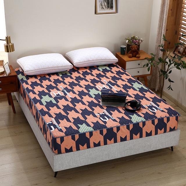 Water Proof Quilted Fitted Cover Single Double Bed Fitted Sheet High Quality Urination Anti -Slip Dustproof Mattress Protector