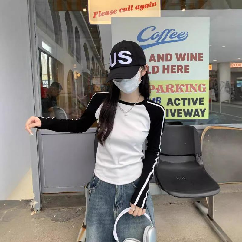 Retro Spice Girl Design Sense Slim Skinny Short Contrast Color Crew Neck Shoulder Long Sleeve Women's Autumn Fashion Age Reduction
