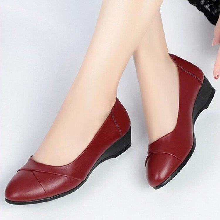 Soft leather mother shoes soft sole single shoes women's flat sole middle-aged and elderly small leather shoes comfortable Doudou shoes low heel work
