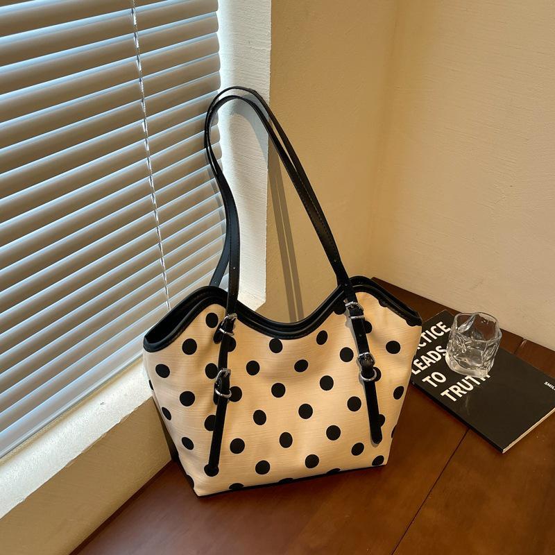 Korean Style Polka Dot Single Shoulder Bag - Summer 2026 Women's Crossbody & Handheld Versatile Fashion Accessory