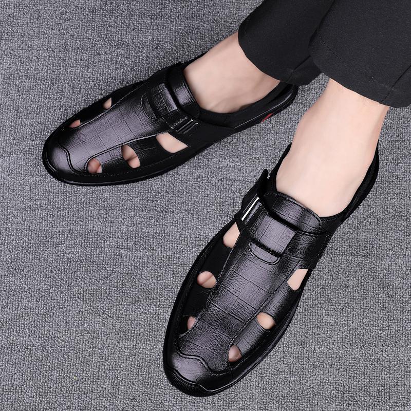 Fashion Genuine Leather Casual Sandals Men Fashion Beach Vacation Hollow Breathable Shoes Men Designer Quality Comfortable Flat Sandals