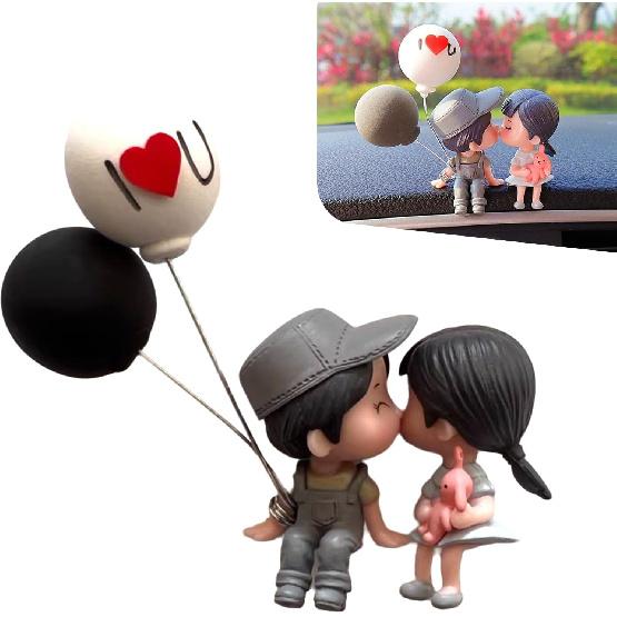 2 PCS Car Couple Dashboard Decorations, Kiss Cartoon Couple Figurines, Resin Adhesive Car Ornament with Balloon, Universal Decorations Interior for