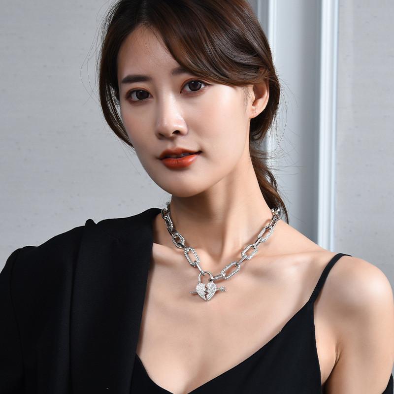 Exquisite Titanium Steel Heart Necklace For Women With Unique Lock Design For Fall Season
