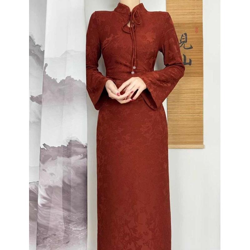 New Chinese autumn and winter national style red dress skirt temperament dress stand-up collar disc buckle high waist fish tail pendulum