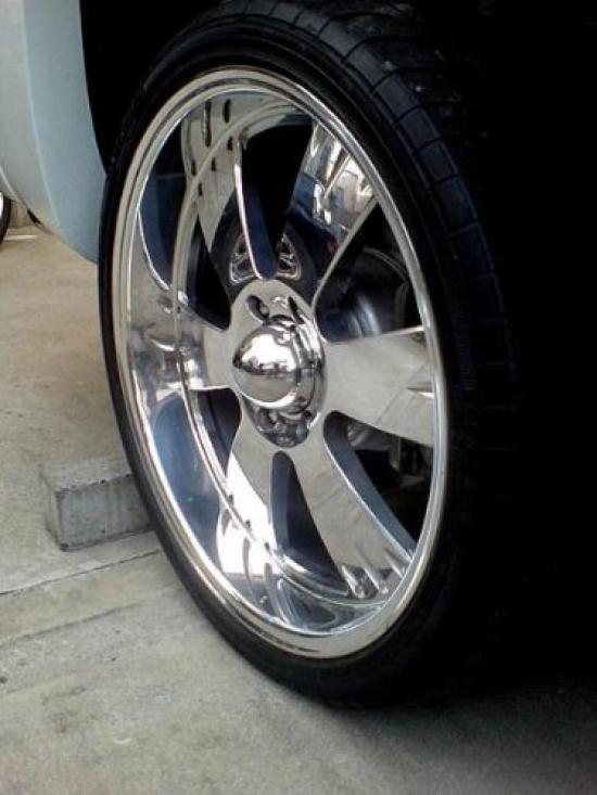 Bullet Design Center Caps for HC201BT Bullet-Shaped Daytona, 3.3" (8.3cm) Diameter,