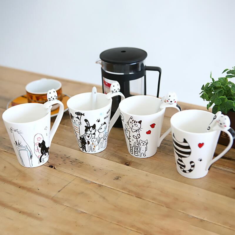 Illustration Cat Figure Mug Teaspoon Set