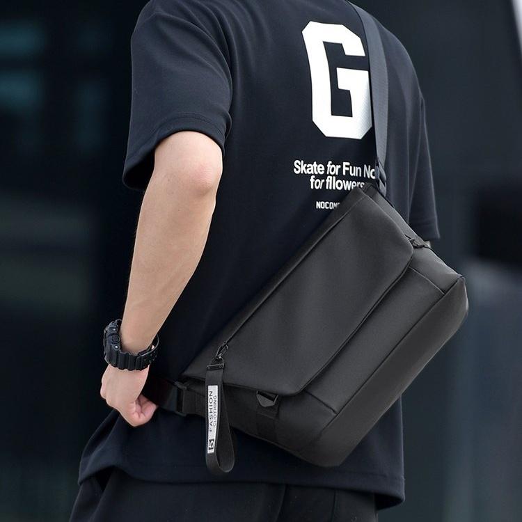 Casual Messenger Bag Waterproof Shoulder Bag