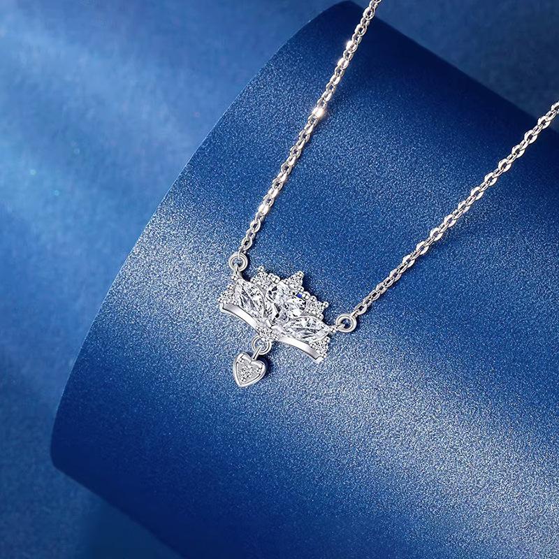 Crown Necklace Women's Light Luxury Ins Niche Design Sense Love Clavicle Chain Stainless Steel Micro-inlaid Zircon Peach Heart Necklace