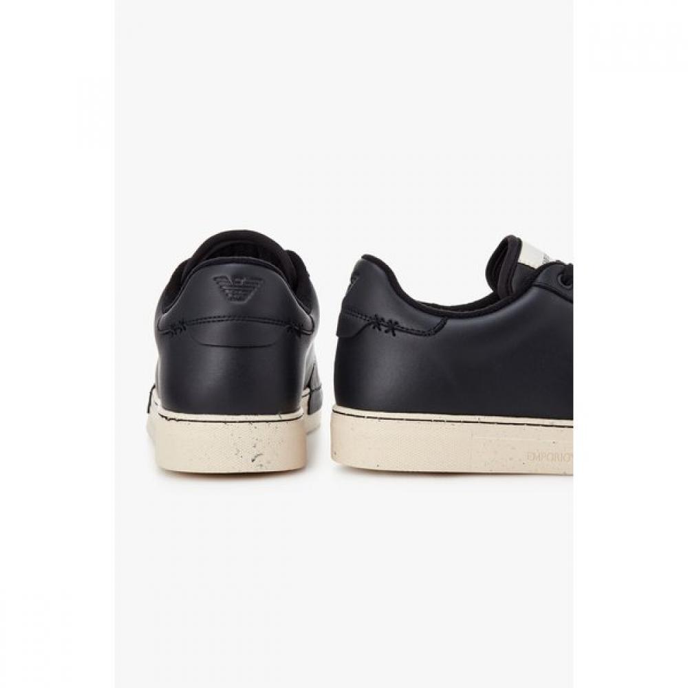 Emporio Armani Men S Leather SneakerS Spotted Sole A515131014