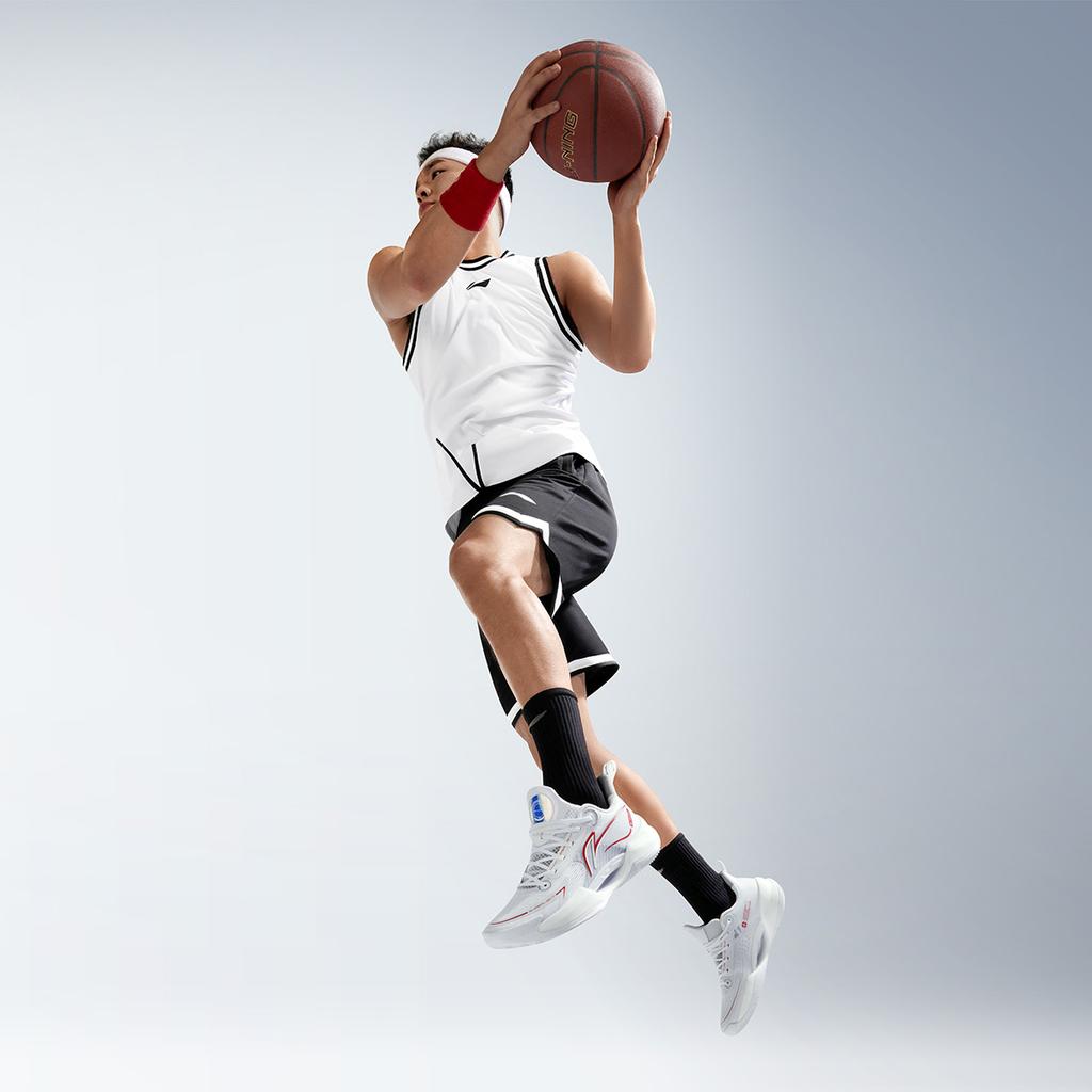 Li Ning Super Light V2 Cushioning Slip Resistant Abrasion Resistant Breathable Support Rebound Low top Basketball Shoes ABAT029-3