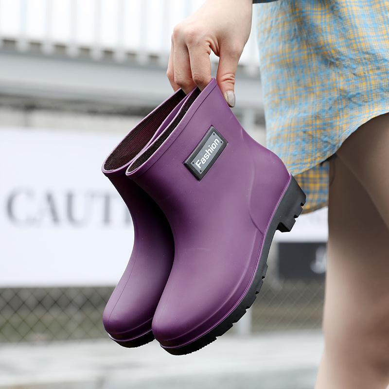 

Женская обувь для дождя короткая труба плоская нескользящая обувь для воды плоские резиновые сапоги теплые короткие резиновые сапоги 40 фиолетовый