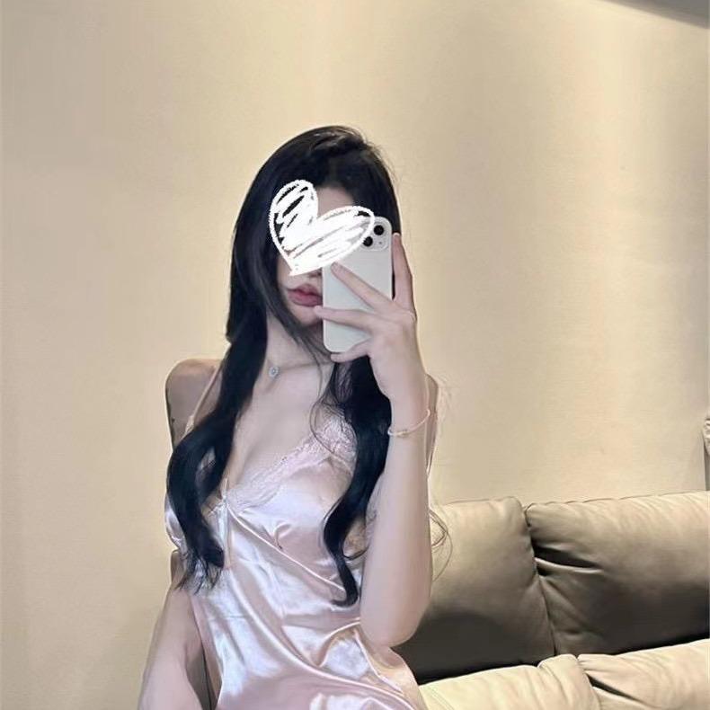 Charming Lace Camisole Nightgown with Chest Pads - Nude Feeling Pajamas for Women, Spring & Autumn