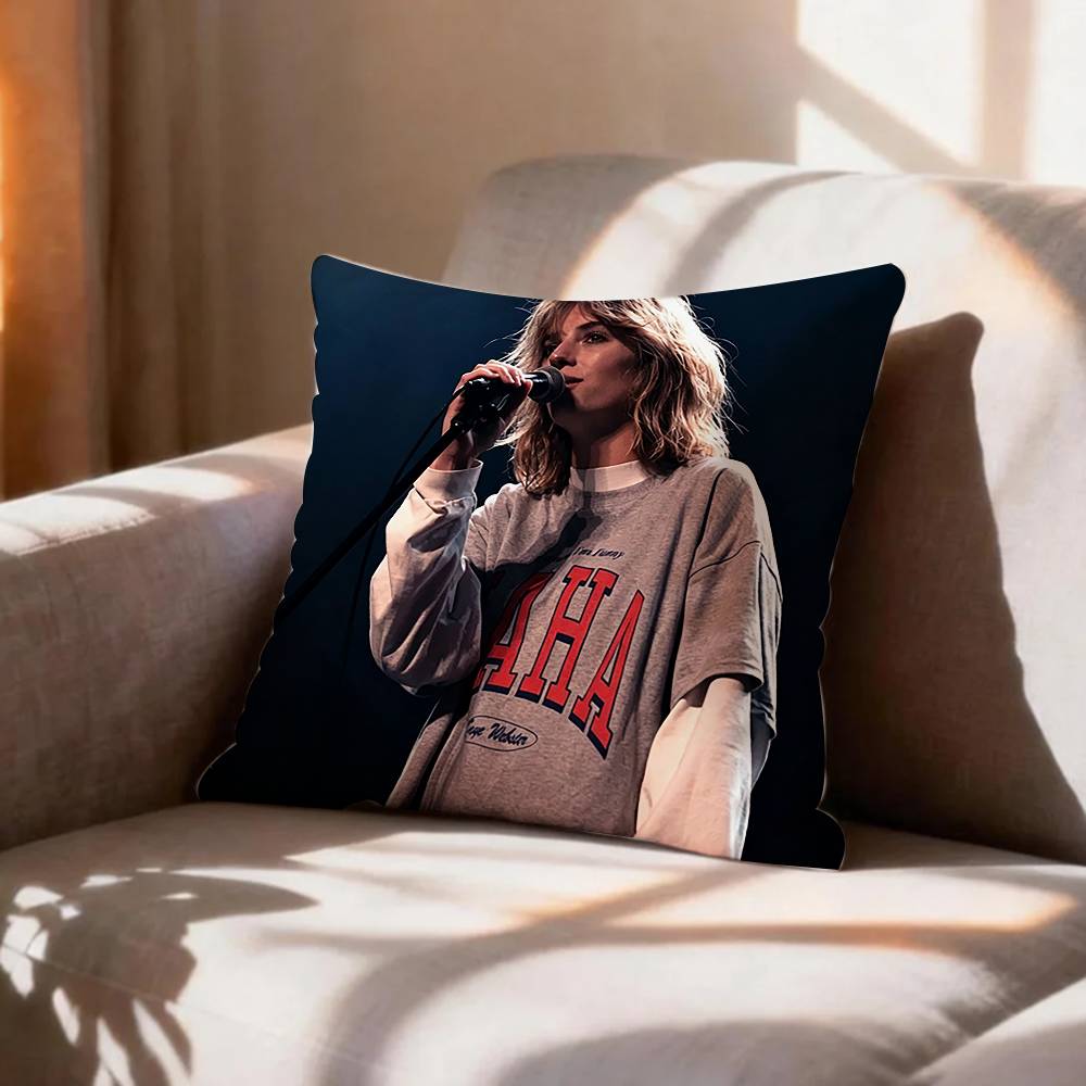 Retr Maya Hawke Pillow Case Pattern Printed Pillowcase For Living Room Sofa Cushion Cover