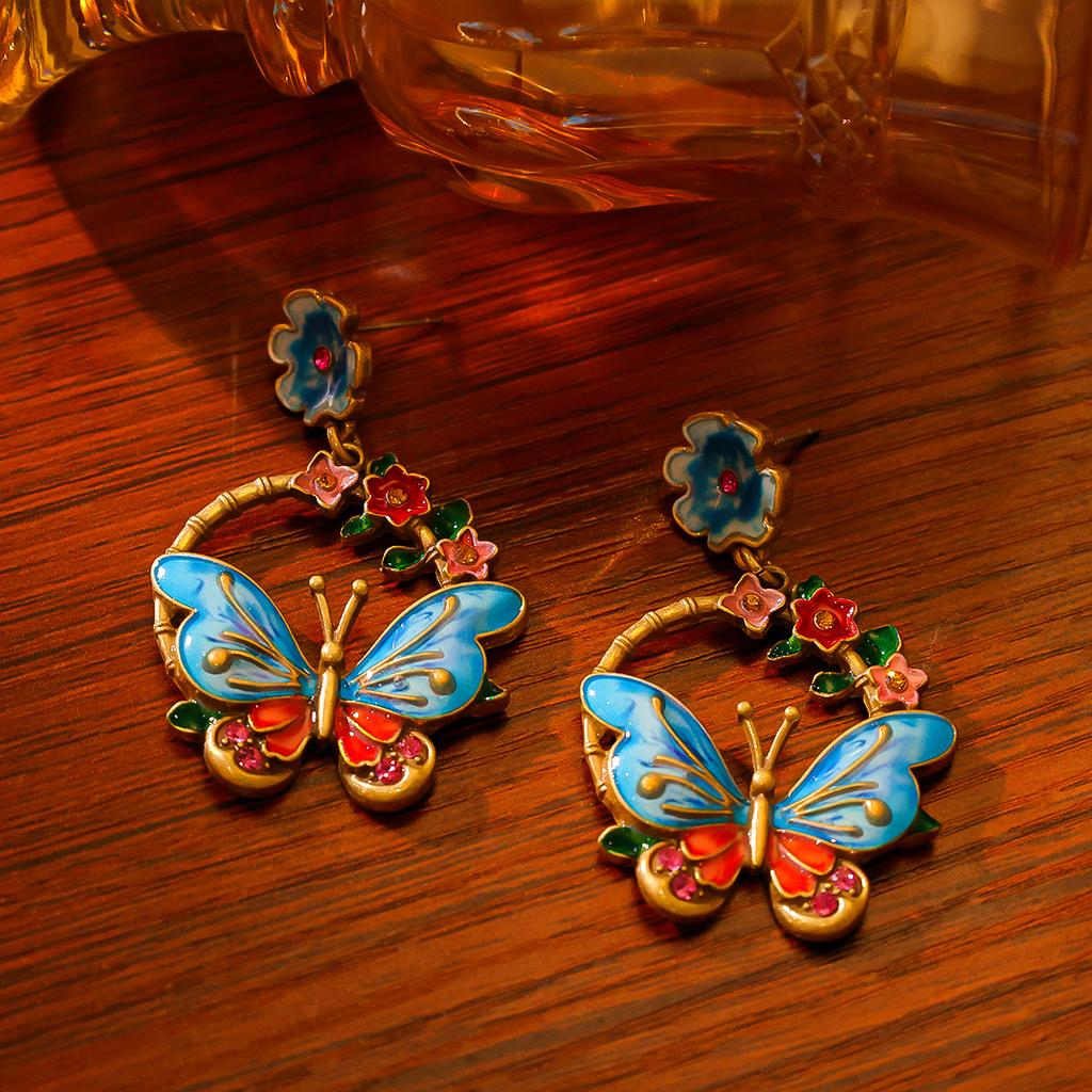 Medieval Palace Butterfly Wreath Earrings French Elegant Temperament Light Luxury High-end Feeling Enamel Oil Painting