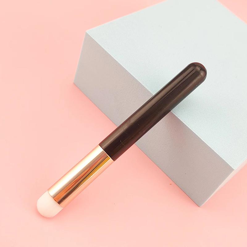 Round Head Lip Brush Makeup Brush Lipstick Smudge Brush Mini Blush Brush