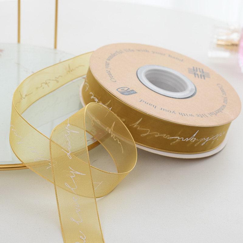 

Подарочная коробка для торта с цветами своими руками из пряжи и лент