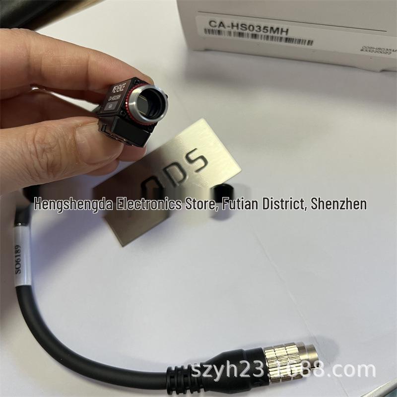 

Keyence CA-HS035MH B&W CMOS with Square Pixels, 7x Speed Read CA-HS035MH Size