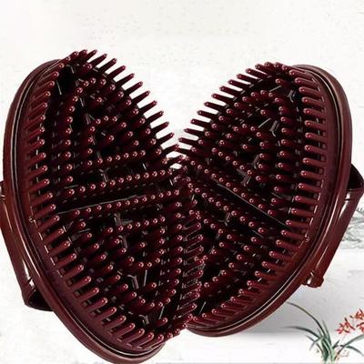 Set aus 2 braunen Massagebürsten für Körpermeridiane zur Gewichtsreduktion zu Hause oder im Schönheitssalon