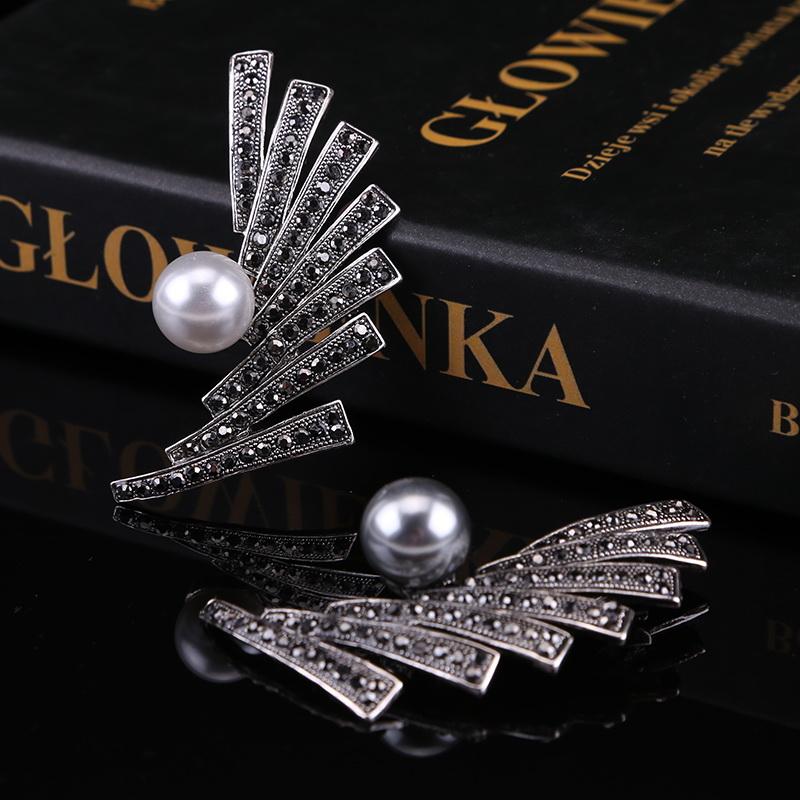 Black Enamel Brooches Women Men Metal Pearl Plants Leaves Party Brooch Girls' Bag Hat Accessories Jewelry Decoration