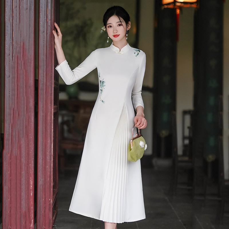 Elegant White Embroidered Cheongsam Dress Women Long Sleeve Modern Qipao Vintage Style Outfit Medium