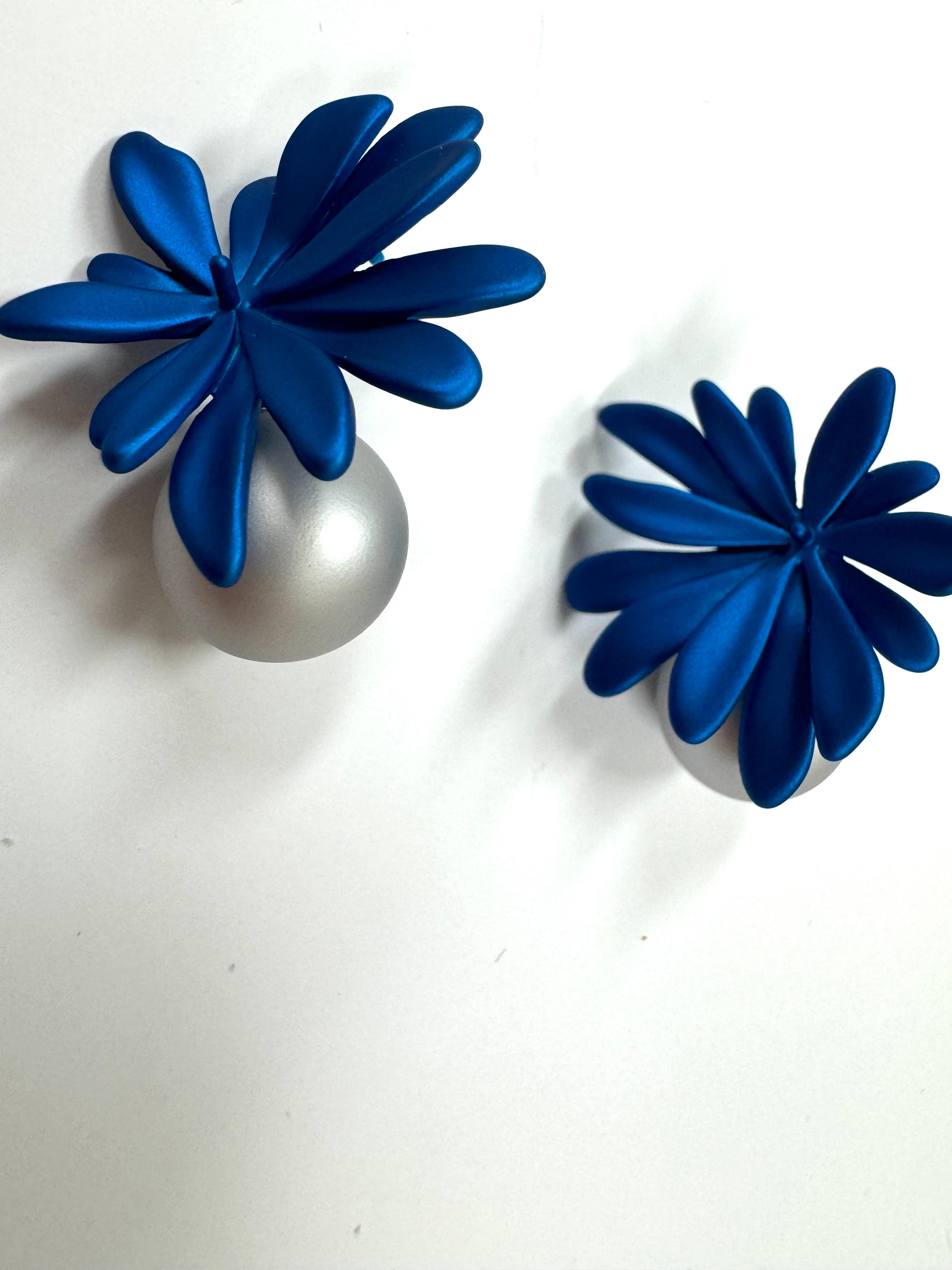 

NUANCE Wild Flower 2 Blue, сережки, корейський бренд преміум-класу, корейські прикраси, корейські аксесуари, корейський стиль, KBeauty