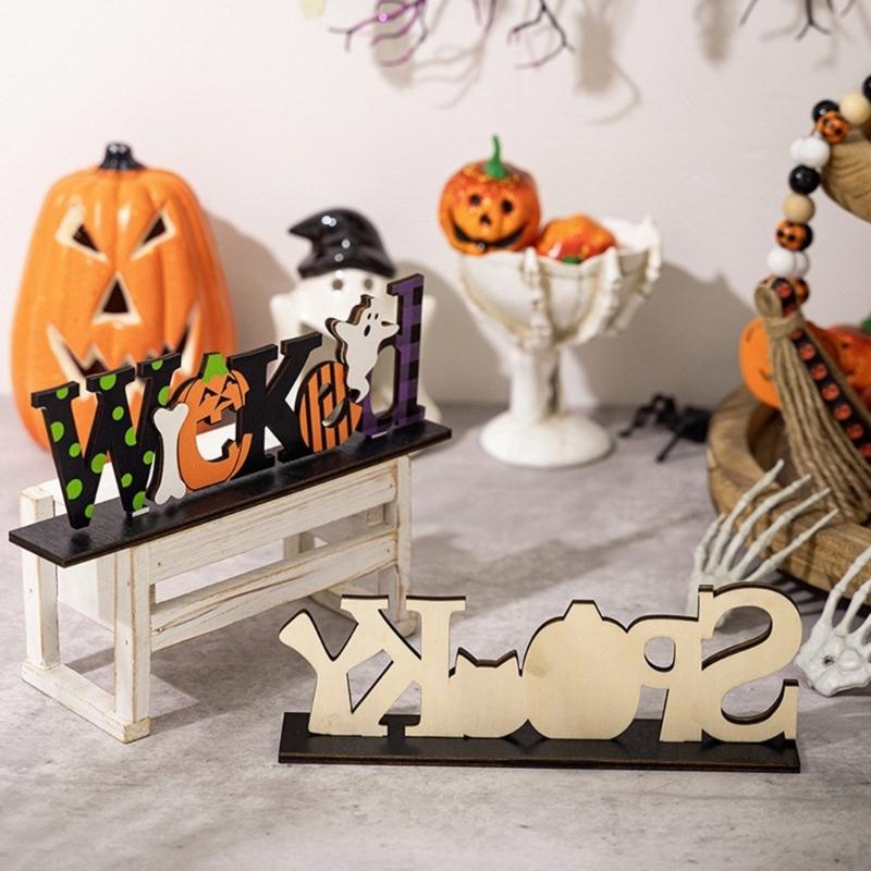 Eerie Wood Crafted Ornament Stylish Wood Halloween Letter Ornament Decoration for Enthusiastic Decorators