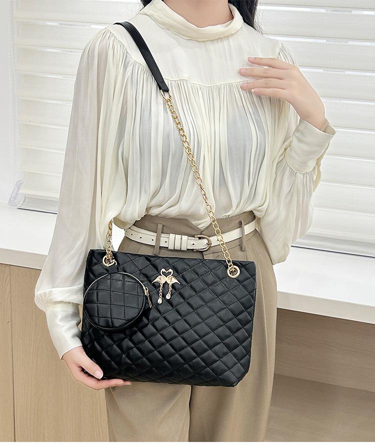 2024 Large Capacity Mummy Bag Set: Women's Two-Piece Shoulder Bag with Diamond Print Pattern