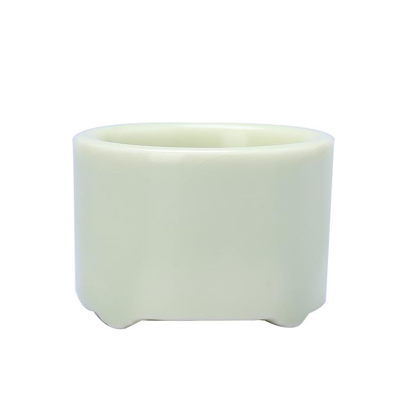 Creative Pink Ceramic Incense Holder: Small Japanese Aromatherapy Burner for Home and Indoor Decor.
