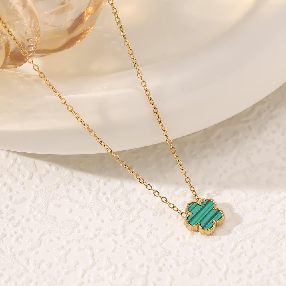 18K Gold Five-Petal Mother-of-Pearl Pendant Necklace for Women