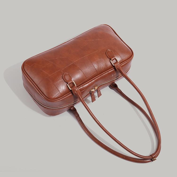 Vintage Patchwork Boston Bag Large Capacity Commuter Bag High-Quality Texture Shoulder Bag Versatile Handbag 2025 New Model