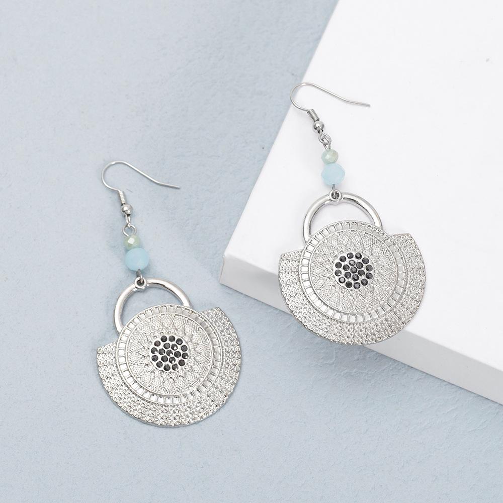 

Women s Fashion Alloy Gingham Handbag Earrings with Semicircular Hollow Design серебряный
