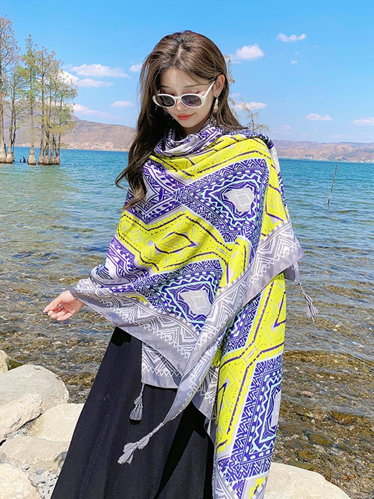Summer Elegant Women Silk Scarf Beach Wrap Shawls Vintage Geometric Print Lady Sunscreen Bandana Hijab Mujer Boho Scarve Pareo