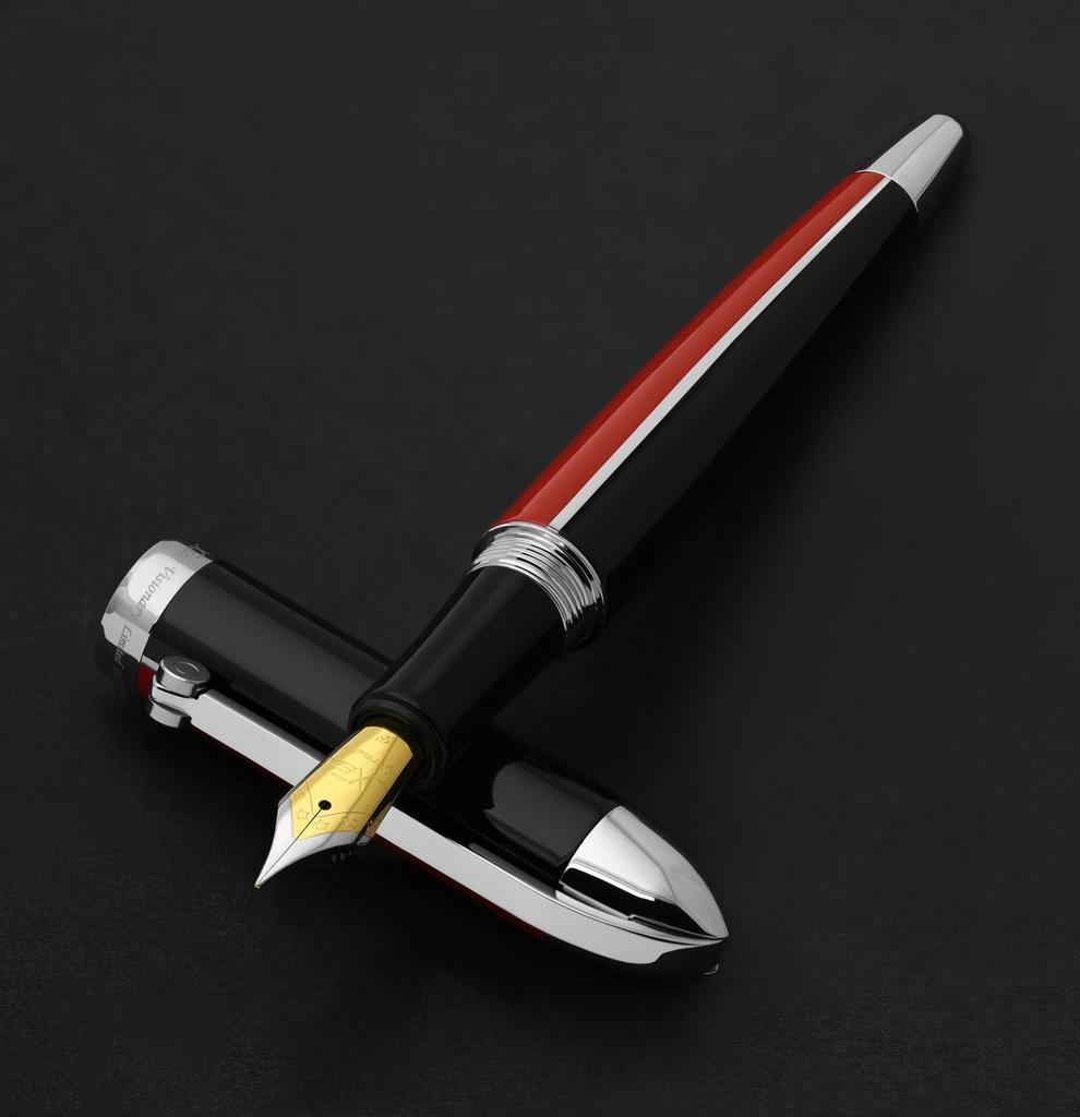 Xezo Visionary brass and aluminum fountain fine Red and black hand Limited edition number of Classic Art Deco color body style pen, nib. lacquer. 500.