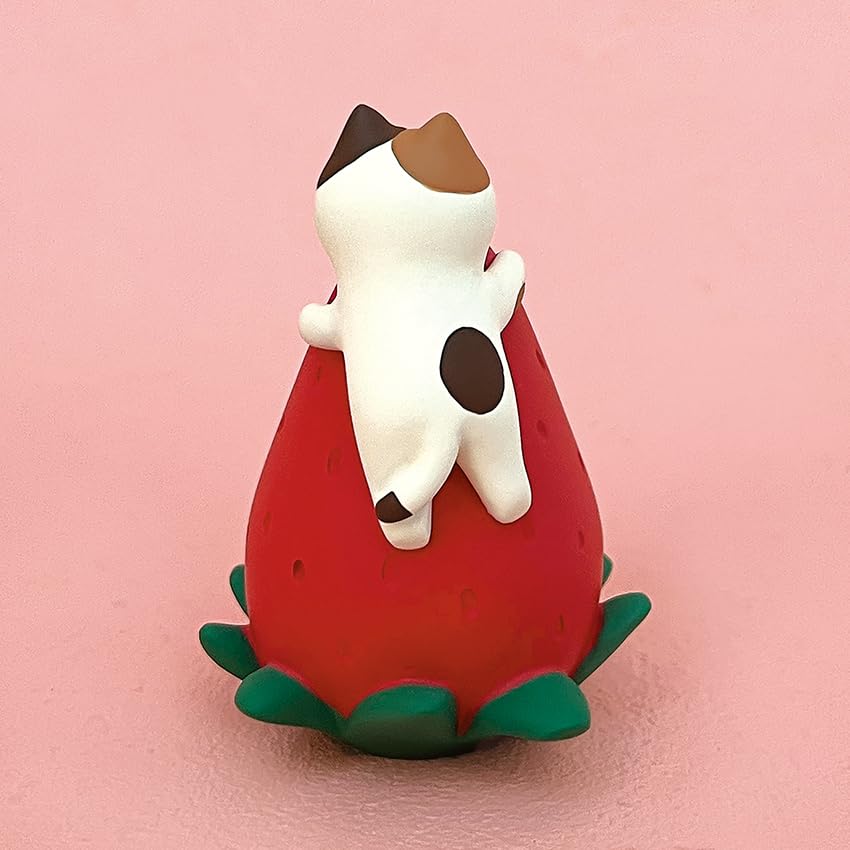 Decore Kitten and Jumbo Strawberry, Approx. 46 X 46 X 65mm (ZCB-90895)