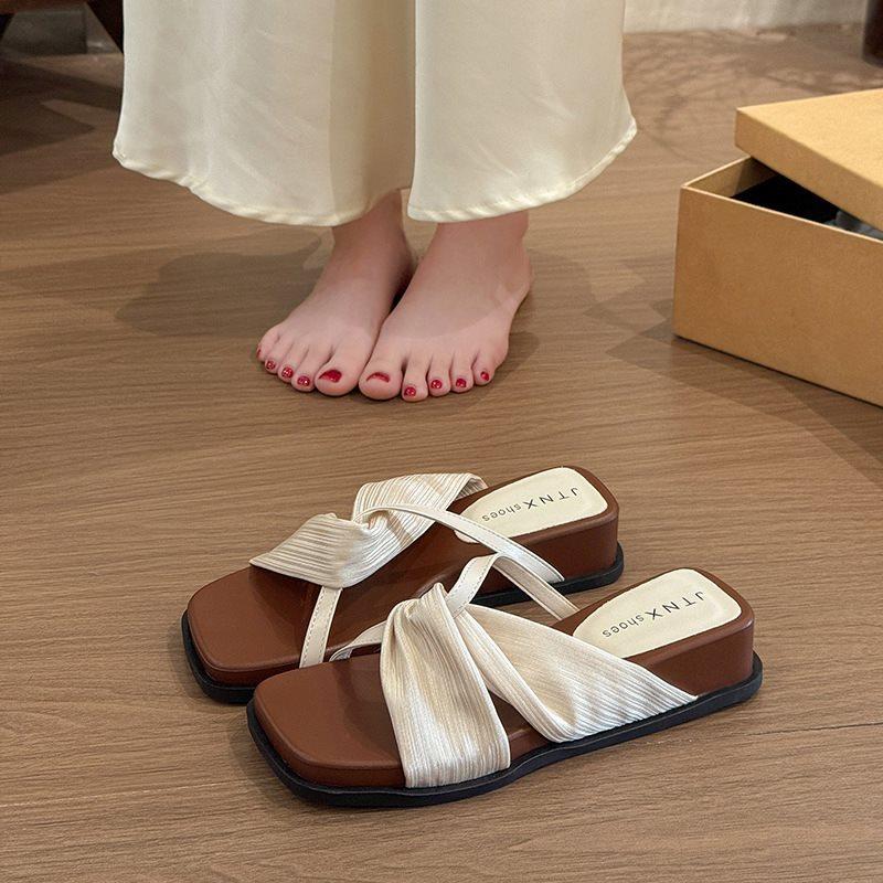 Retro simple with women's heel square head new outer wear 2025 slippers summer low-toe sandals cross
