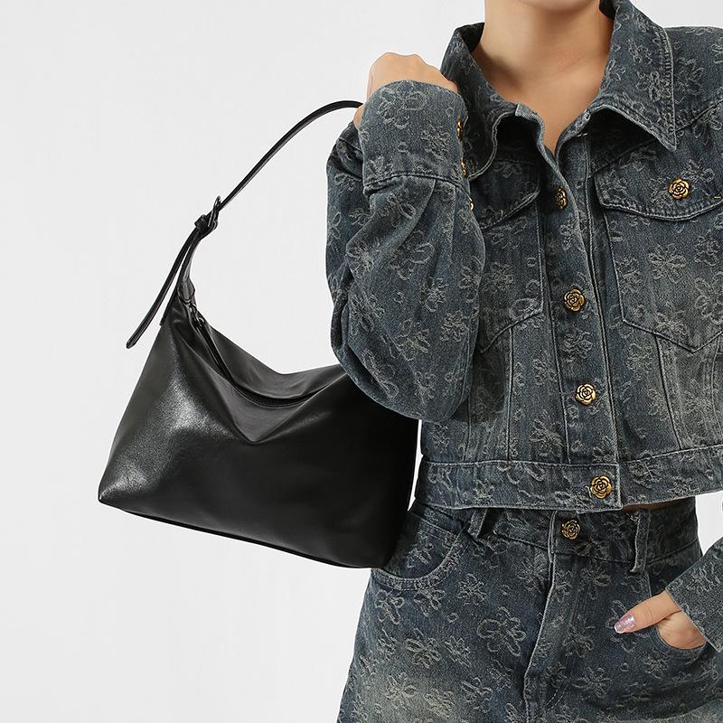 Spring fashion new bag versatile dumpling bag large capacity handbag commuter shoulder bag retro women's bag