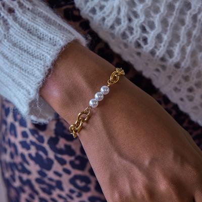 Design Sense Classic Style 18K Gold Pearl Bow Pendant Pearl Bracelet