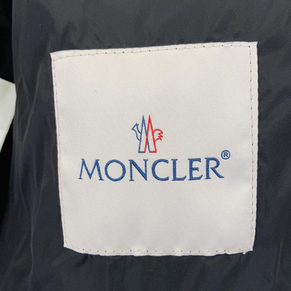 Moncler D10914163405 JEANCLAUDE Nylon Kapuzenjacke 3 schwarz Gebraucht