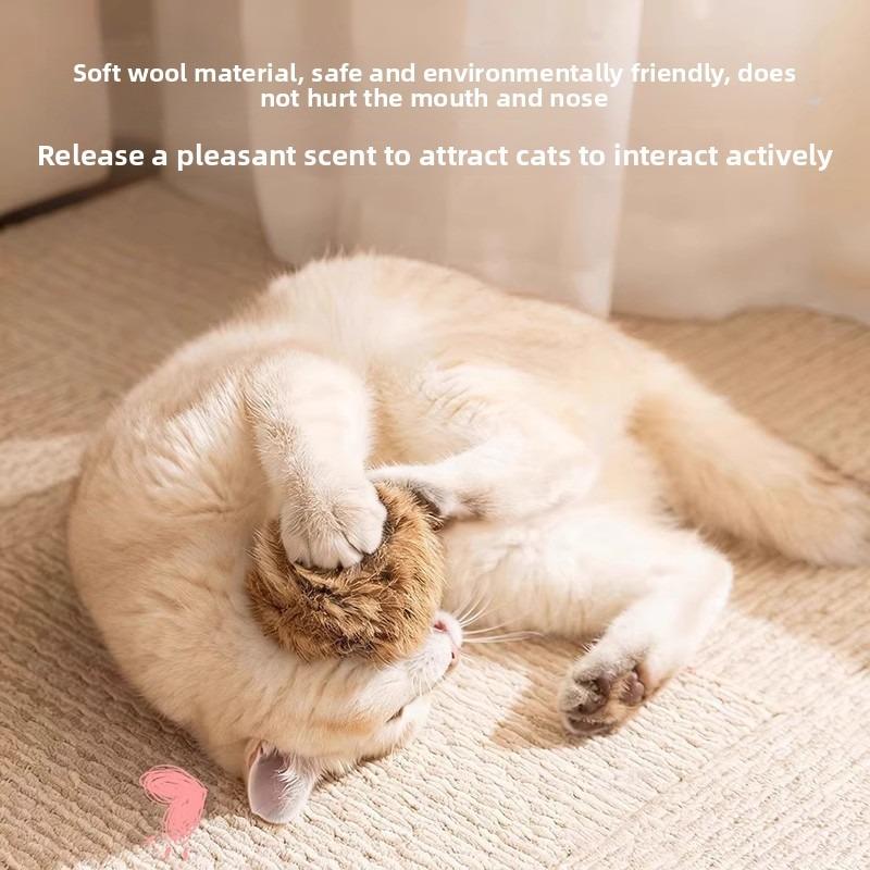 Cat Toy Rabbit Fur Ball Rabbit Fur Cat Toy Bat with Pleasant Scent Enrichment for Pets, Allowing Cats To Sniff Quietly.