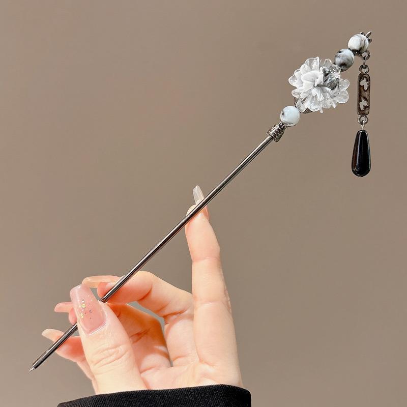 Ancient Chinese-Style Hanfu Hair Accessories: Elegant Updo Hairpins with Tassels for Women