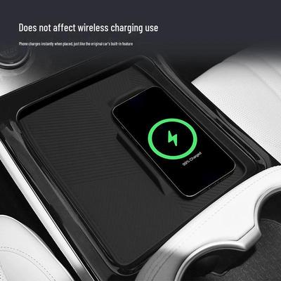 Jetour L7 PLUS Wireless Charging Silicone Pad (2024-2025) - Non-Slip Car Interior Mat