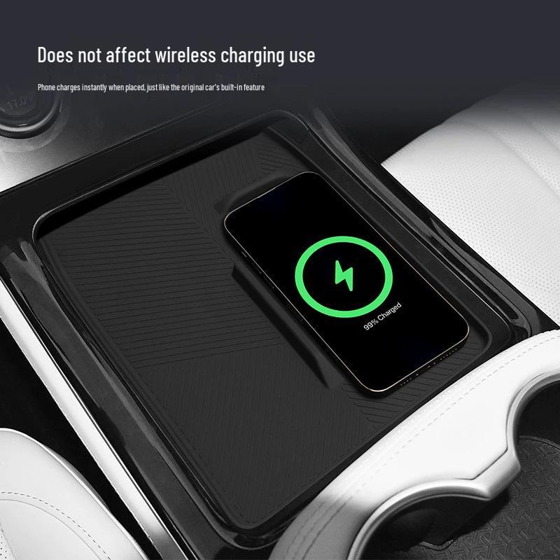 Jetour L7 PLUS Wireless Charging Silicone Pad (2024-2025) - Non-Slip Car Interior Mat