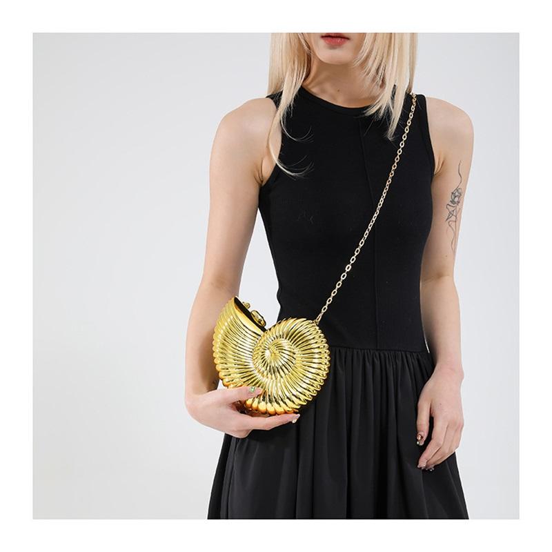 Acrylic Seashell Design Fashion Messenger Bag Stylish Shoulder Crossbody Chain Bag Perfect For Everyday Use And Special Occasions